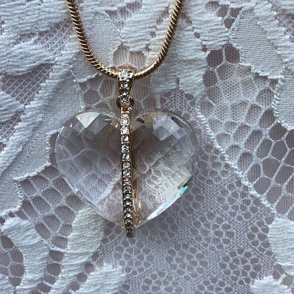 BELLA JACK CRYSTAL HEART ADJUSTABLE NECKLACE - Picture 3 of 14